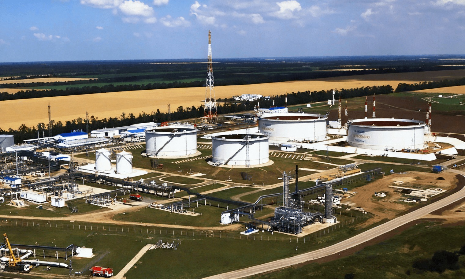 Україна завдала удару по потужній нафтоперекачувальній станції РФ